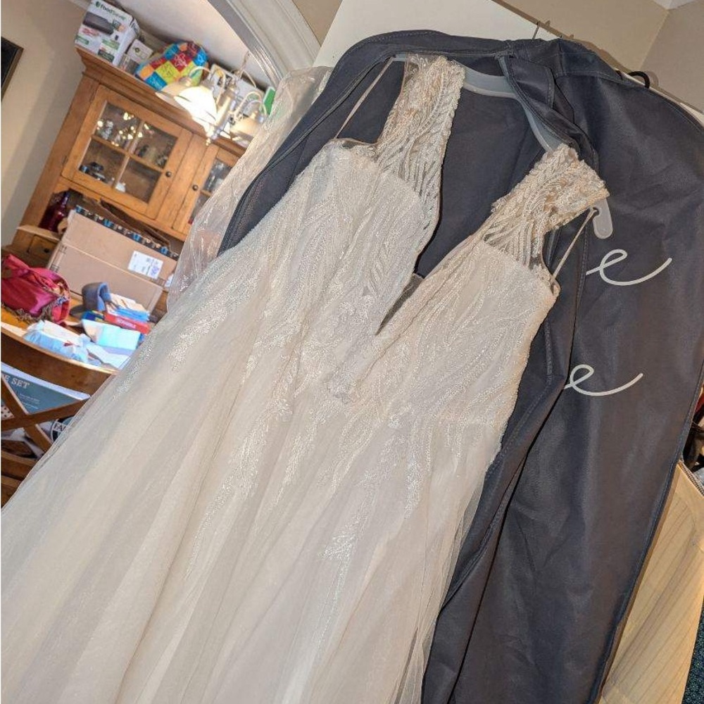 Oleg Cassini Ivory Lace Dress